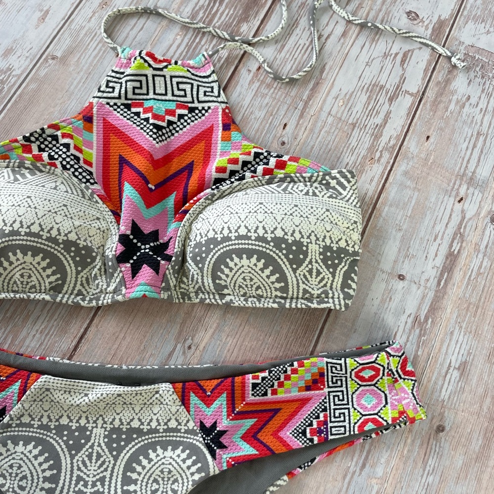SOLD! Rip Curl Halter Bikini Set - Picture 12 of 15